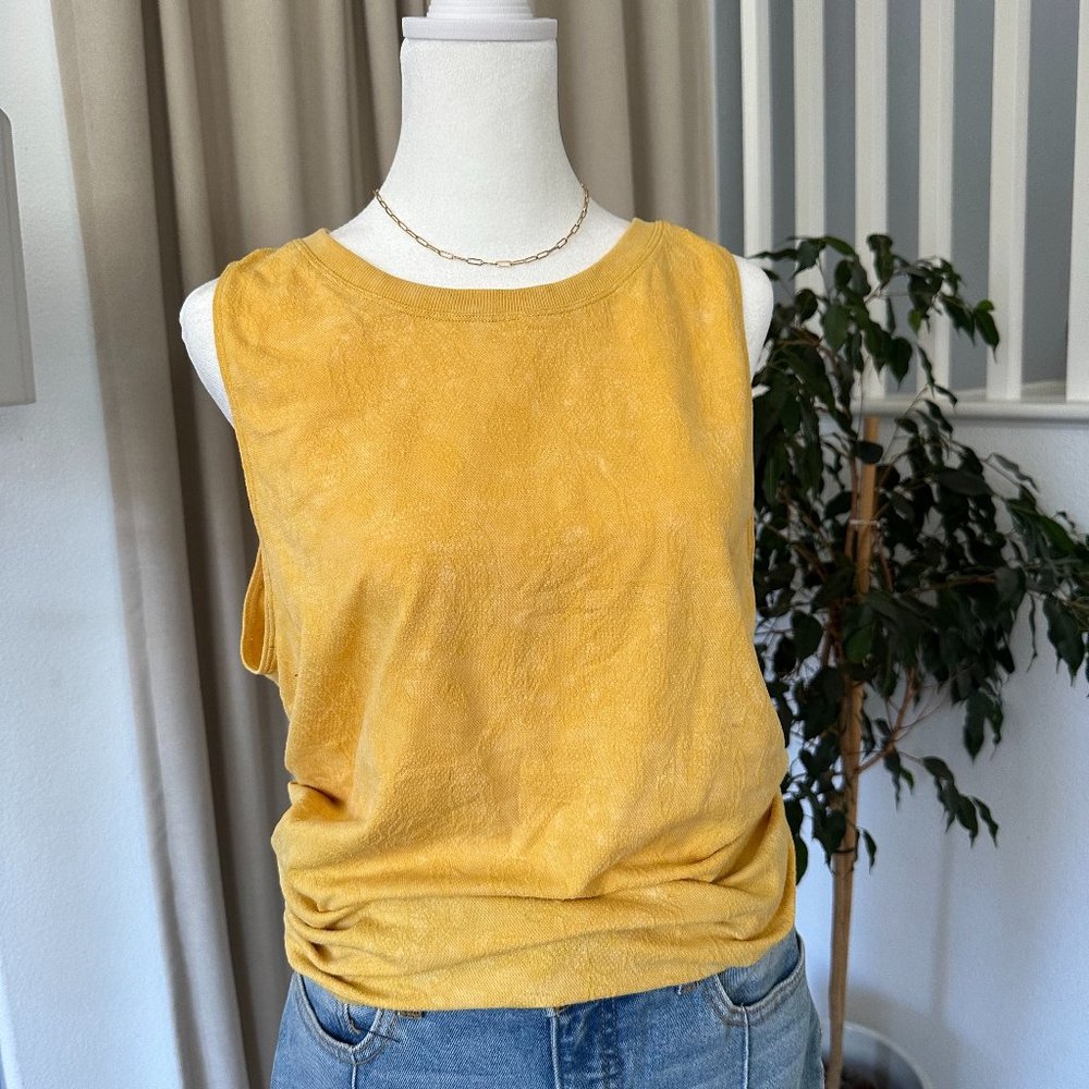 CALIA by Carrie Underwood Mustard Yellow Floral Athletic Tank Top SIZE LARGE